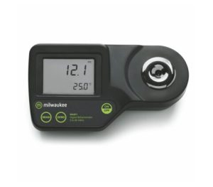 ELEKTRONISCHES REFRAKTOMETER